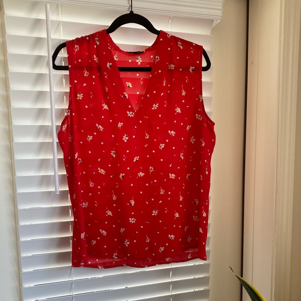 Red Floral Sleeveless Blouse